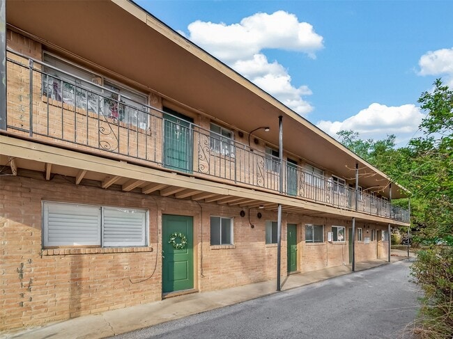 property at 1217 Heights Blvd