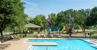 Carrollton Park Of North Dallas Apartments