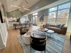 Forge in Lenox, MA - Foto de edificio - Building Photo