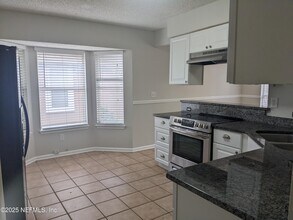 13576 Capistrano Dr S in Jacksonville, FL - Building Photo - Building Photo