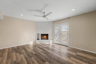 298 W Mountain St in Fayetteville, AR - Building Photo - Building Photo