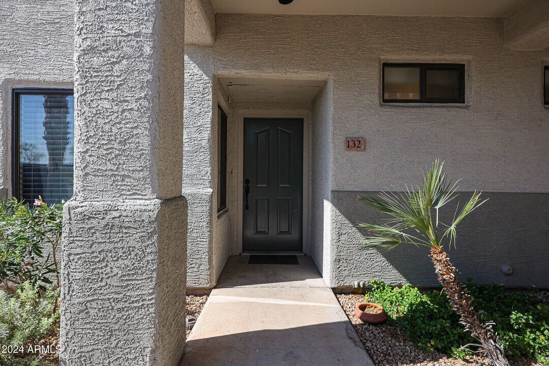 10401 N Saguaro Blvd in Fountain Hills, AZ - Building Photo