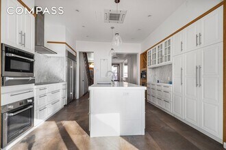 458 W 153rd St, Unit 2 in New York, NY - Foto de edificio - Building Photo