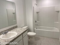 1053 Appleton St photo'