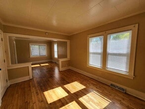 918 Osborn Ave in Oshkosh, WI - Building Photo - Building Photo