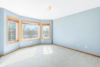 10514 8th Ave N in Minneapolis, MN - Building Photo - Building Photo