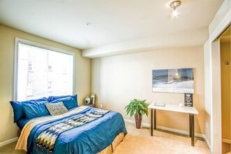 124 Bellevue Ave E in Seattle, WA - Building Photo - Building Photo