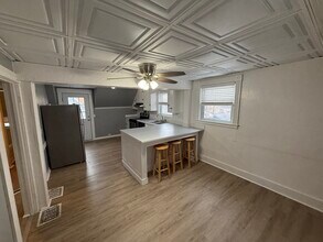 11 Chadwick St, Unit 2 in Worcester, MA - Building Photo - Building Photo