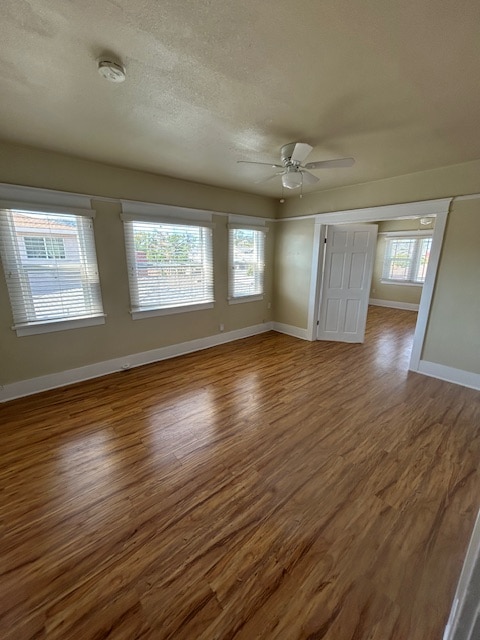 937 W 3rd St in San Pedro, CA - Foto de edificio