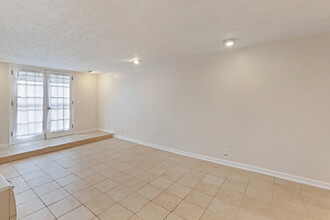 3504 Pleasant Valley Rd, Unit 2 in Nashville, TN - Building Photo - Building Photo