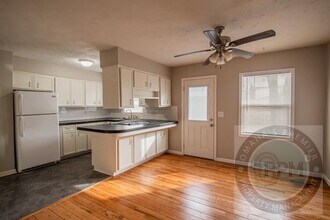 8639 Lakeview Dr in Omaha, NE - Building Photo - Building Photo