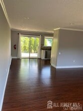402 Metuchen Dr in Monroe Township, NJ - Building Photo - Building Photo