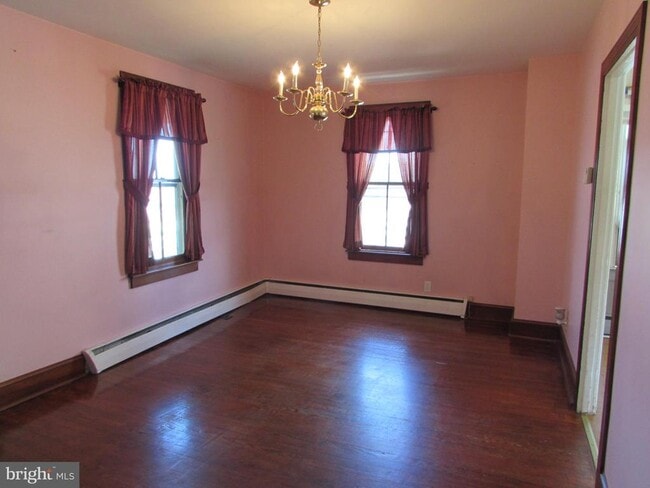 property at 843 Newport Ave