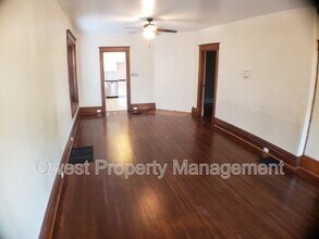 902 Cherry St SE in Grand Rapids, MI - Building Photo - Building Photo