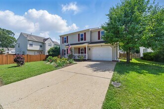 103 Crimson Ct in Yorktown, VA - Building Photo - Building Photo