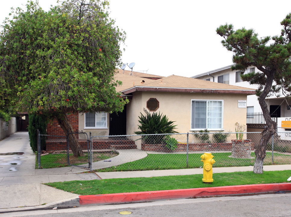 12701 Cranbrook Ave in Hawthorne, CA - Building Photo