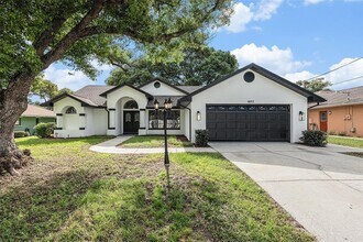 5092 Abagail Dr in Spring Hill, FL - Building Photo - Building Photo