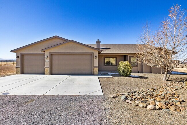 8646 N Crimson Canyon Rd in Prescott Valley, AZ - Building Photo - Building Photo