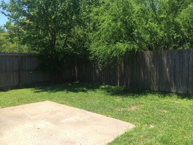 3511 Curtis St in Bryan, TX - Building Photo - Building Photo