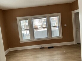 4233 Valley Rd in Cleveland, OH - Building Photo