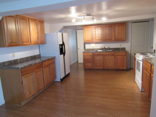 203 E J St in Casper, WY - Building Photo - Building Photo