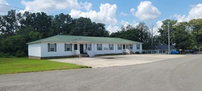 property at 65 Wedgewood Ct