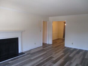 344-C Hanover Arms Ct in Winston-Salem, NC - Building Photo - Building Photo
