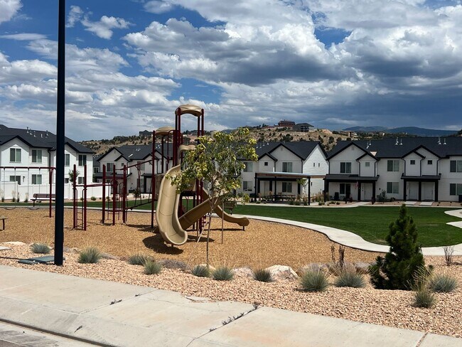 2981 W Graham Lp in Cedar City, UT - Building Photo - Building Photo