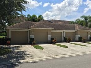 8420 Naples Heritage Dr-Unit -1421 in Naples, FL - Building Photo - Building Photo