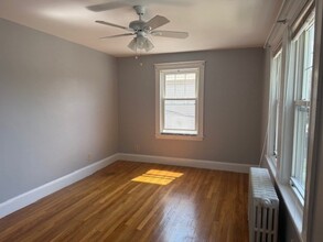 61 Glover Ave in Quincy, MA - Building Photo - Building Photo