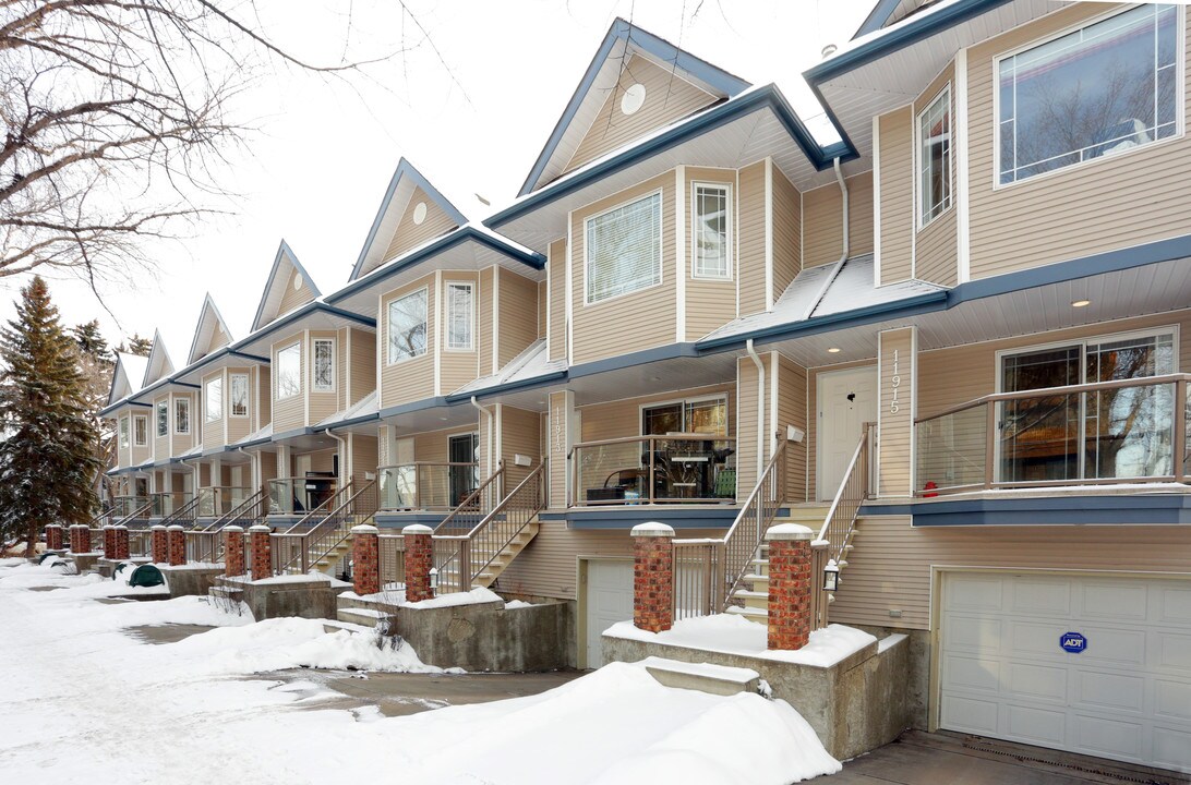 11903-119015 103 Av NW in Edmonton, AB - Building Photo