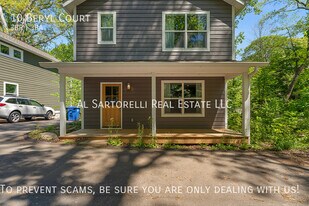 10 Beryl Ct in Asheville, NC - Building Photo