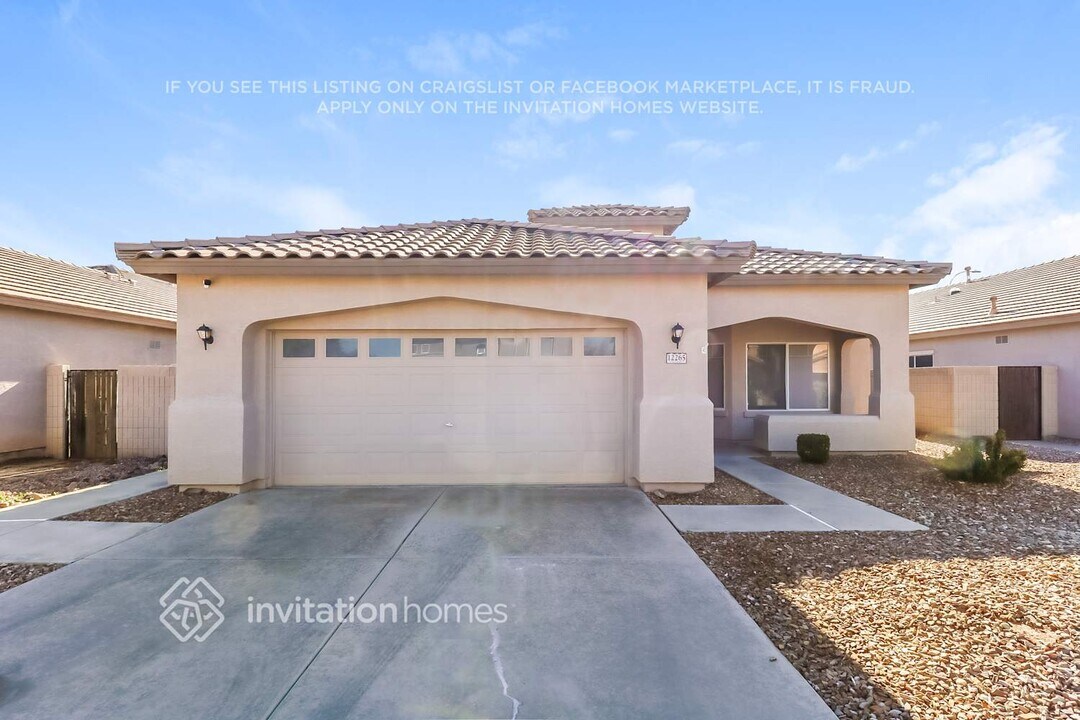 12265 W Monroe St in Avondale, AZ - Building Photo