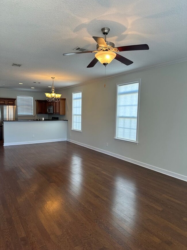 501 Forsyth Dr in Hinesville, GA - Foto de edificio - Building Photo