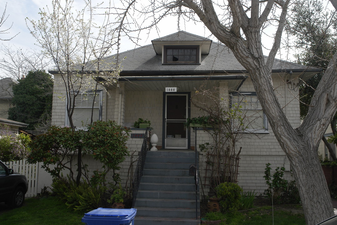 1444 Cottage St in Alameda, CA - Building Photo