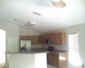 2424 Cerberus Dr in Apopka, FL - Building Photo - Building Photo