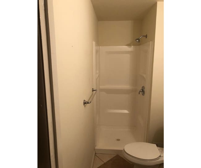 9083 Meadow Heights Rd in Randallstown, MD - Building Photo - Building Photo