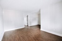 7828 Sarita St photo'