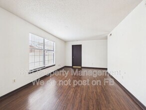 1020 NE Lindsay Ave in Lee's Summit, MO - Building Photo - Building Photo