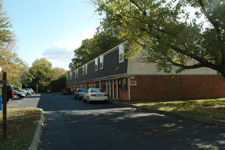 Northampton Apartments in Richmond, VA - Building Photo - Building Photo