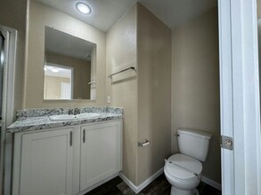 825 N Lamb Blvd in Las Vegas, NV - Building Photo - Building Photo