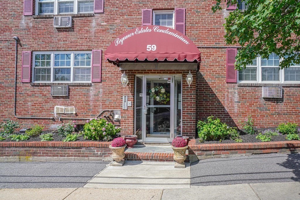 59 Bynner St, Unit Apt 1 in Boston, MA - Building Photo