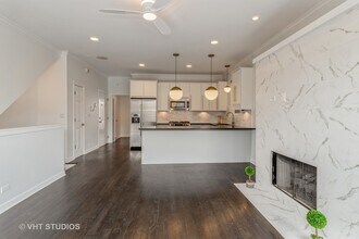 1644 W Blackhawk St in Chicago, IL - Building Photo - Building Photo