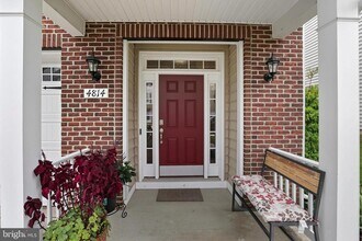 4814 Forest Pines Dr in Upper Marlboro, MD - Building Photo - Building Photo