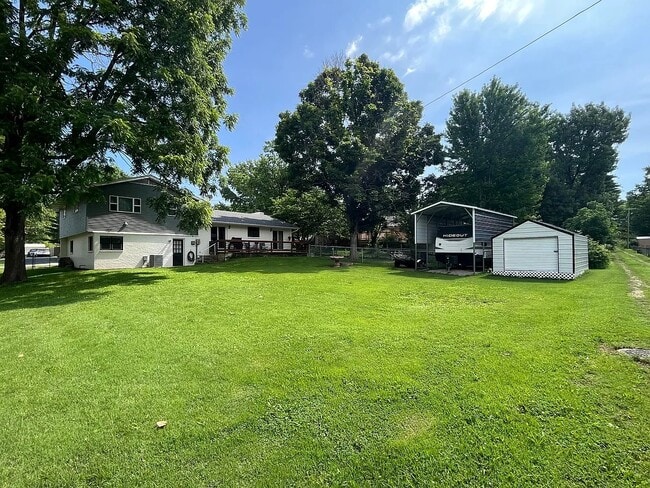 property at 508 E Kirkwood Dr