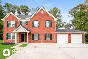 4392 Chester Ln in Ellenwood, GA - Building Photo