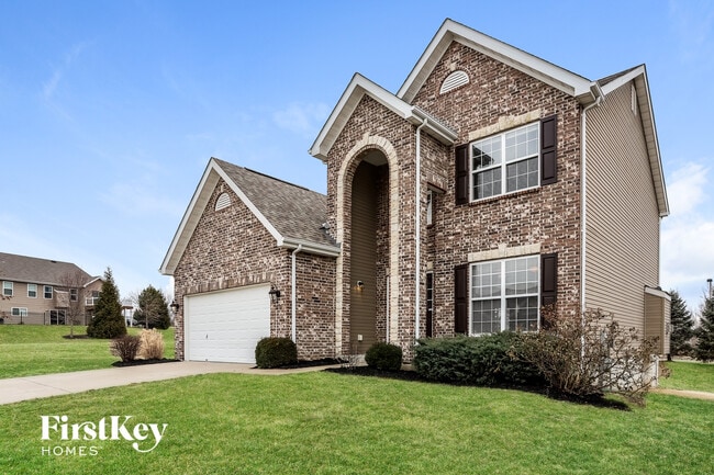 700 Phoenix Way in O'Fallon, MO - Building Photo - Building Photo