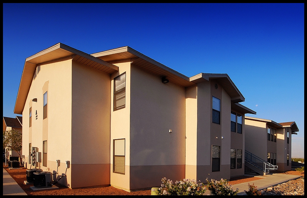 Mesquite Village Apartments in Las Cruces, NM - Foto de edificio