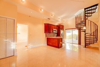 6761 SW 13th Terrace in Miami, FL - Building Photo - Building Photo