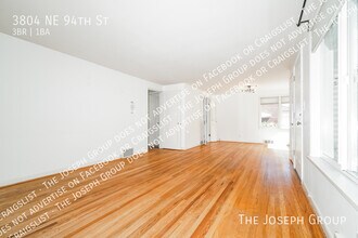 3804 NE 94th St in Seattle, WA - Building Photo - Building Photo